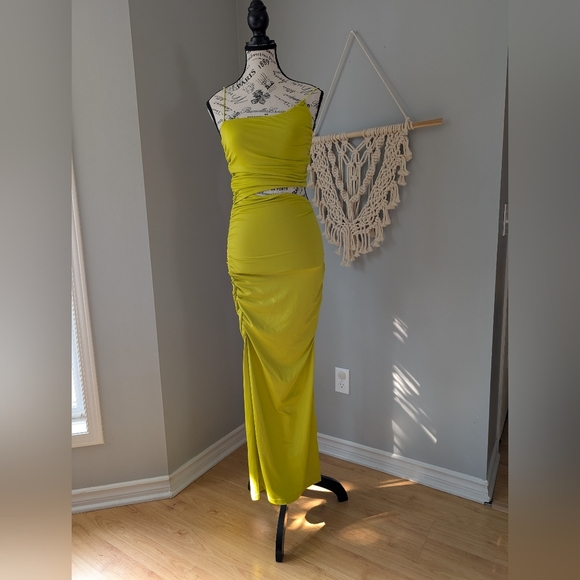 2/$20 Contour cutout maxi Green Fits Xs-S Bodycon  Dress - Picture 2 of 9